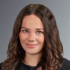 Veronika Reisinger, Associate