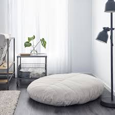 Dihult Bodenkissen Katorp Natur Ikea Osterreich In 2020 Relaxing Bedroom Decor Floor Pillows Pouffe