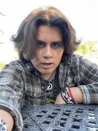 Derrick Spearman's Instagram, Twitter & Facebook