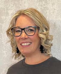 Paula Mulligan's Instagram, Twitter & Facebook