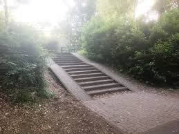 Bundeskanzler willy brandt kniet am 7. Ratsmitglied Ursula Elsenbruch Spd Fordert Einen Rollatoren Gerechten Zugang Zum Jungbornpark Nicht Nur Fur Die Bewohner Von Willy Brandt Haus Im Rheinkamper Ring Spd Stadtverband Moers