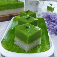 Tepung beras, tepung tapioka, tepung maizena, gula merah, santan, garam, dan daun pandan (sebagai aroma). Resep Talam Ketan Srikaya Pandan Lembut Dan Wangi Lin S Cakes