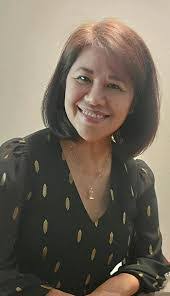 Becky Schenk's Instagram, Twitter & Facebook