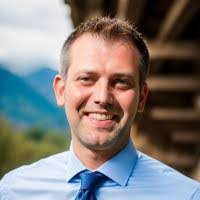 Daniel Rosiak's Instagram, Twitter & Facebook