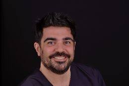Daniel Robles Cantero: Doctor of Philosophy in Dentistry (PhD), Aesthetic  (Cosmetic) Dentistry, Implantology, Prosthodontics