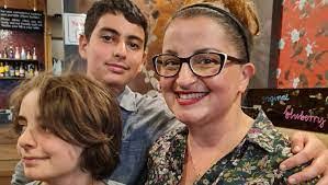 Anna Martucci's Instagram, Twitter & Facebook