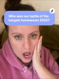 Decorating for Christmas: B&M vs HomeSense