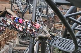 Bei regen ist dies keine gute idee, aber wir hatten bei dieser fahrt glück! Ein Besuch Im Freizeitpark Mit Mindestabstand Achterbahn Und Zuckerwatte Mit Maske Panorama Stuttgarter Zeitung
