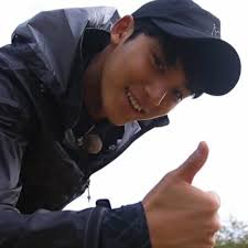 20 erkek idolün makyajlı ve makyajsız halleri