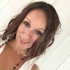 Julie Corwin (julzrulz94)