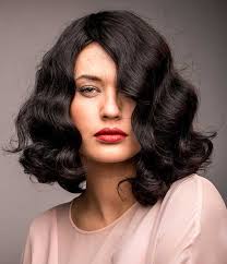 France's best known tv pundit has built a formidable machine to influence politics, whether he decides to run for president or not. Eric Zemmour Hji