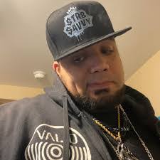 David Hipsher's Instagram, Twitter & Facebook