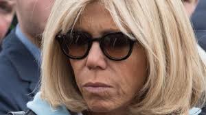 Premier mari de brigitte macron, il est mort en décembre 2019. Brigitte Macron Son Ex Mari Est Decede Brigitte Macron Macron Mari