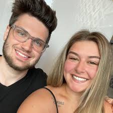 Taylor McGuirt and Jason Sandy's Wedding Website