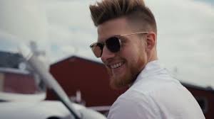 Journey to the North in a Diamond DA40