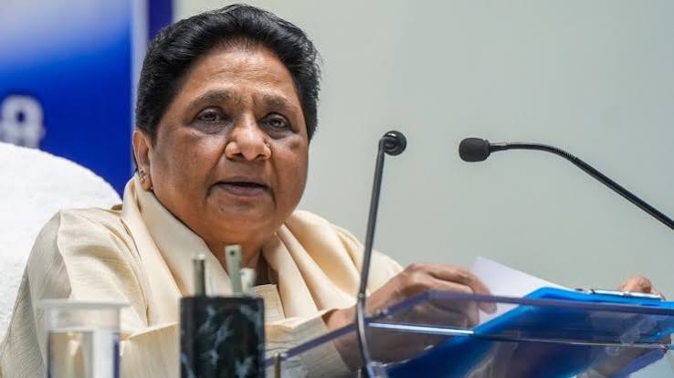 मायावती का मिशन 2027, सोशल इंजीनियरिंग को फिर जमीन पर उतारने की तैयारी - bsp mayawati muslim brotherhood committees 2027 elections social engineering strategy ntc - AajTak