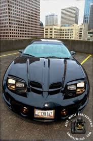 Prodava Se Kolata Na Pokojniya Lejn Stejli Pontiac Firebird Pontiac Layne Staley