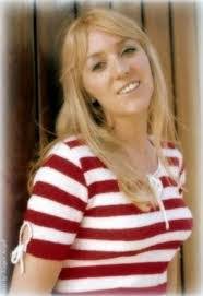 Sally Carr's Instagram, Twitter & Facebook