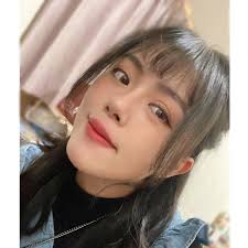 接續昨天的女性「紅利」文，分享一下我當年在駕訓班的遭遇。  從第一天教練教我轉方向盤開始，就把我罵的狗血淋頭，比當兵的班長還兇，每個禮拜都被他狗ㄍㄢ一頓，彷彿我是什麼人型廢棄物一樣。  但我下一個時段是一個女生，所以每次我被罵完後，那個女生接著上課，我就會看 ...