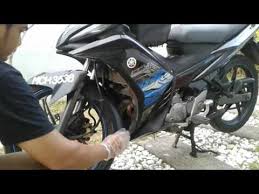 Setelah 1 tahun 1 bulan memiliki motosikal lc135 v5 berikut adalah beberapa modifikasi ringan yg telah saya lakukan. How To Change Oil Spark Plug On A Yamaha Jupiter Z1 By Rishad Gifarel Menil