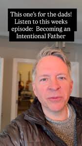 Brian and Jen Goins join the podcast this week to talk about the common  habits of the world's happiest couples. Brian's podcast he references is  called “Married With Benefits” and the book