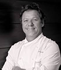 ENTREVISTA: Chef Claude Troisgros, a sofisticação francesa e a criatividade  de um homem cosmopolitan