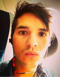 Saltó a la fama en el programa disney club, de tv azteca. Memo Aponte In Ear Headphones Headset Over Ear Headphones