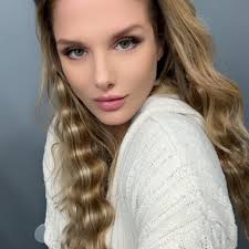 Sarah Bundy updated her status.