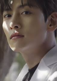 When someone changes their profile picture immediately