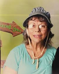 Deborah Guptill's Instagram, Twitter & Facebook