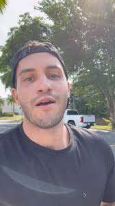 Otro día, otra semana. Otra oportunidad para ser mejor, para ayudar a  otros, para servir y movernos hacia adelante ♾️, Btw, esto fue ayer de  camino a Walgreens a recoger las fotos del proyecto de hoy ...