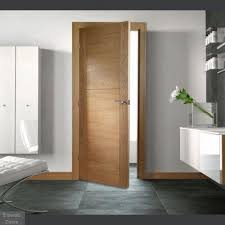 Seville Oak Fire Door Fire Rated Fd30 Fully Finished Glazed And Standard 35mm Door Also Available Oak Fire Doors Contemporary Interior Doors Oak Doors