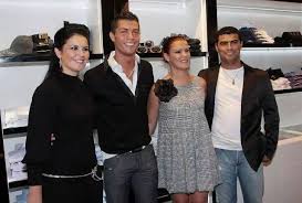 Ananya pandey wiki bio father mother. Cristiano Ronaldo Wiki Height Weight Age Girlfriend Family Biography More