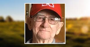 Mandy Busch's Instagram, Twitter & Facebook