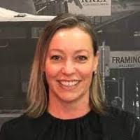 Belinda Fischer's Instagram, Twitter & Facebook