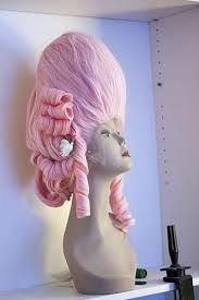 How To Make A Marie Antoinette Wig Holy Moly This Is Soooo Cool Diy Wig 18th Century Wigs Marie Antoinette Wig