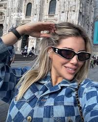 ✨LAS PRIMERAS HORAS DE WANDA NARA EN MILAN 💅🏻 La vida de Wanda Nara se  encuentra bajo la lupa hace varios meses. Su separación con Mauro Icardi,  la batalla legal que llevan