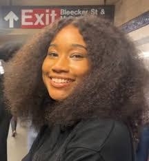 Emily Weitzman's Instagram, Twitter & Facebook