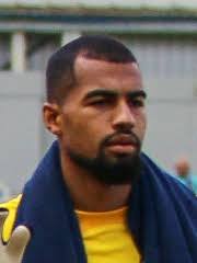 Robert Sánchez Biography