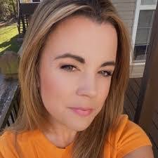 Jessica Bard's Instagram, Twitter & Facebook