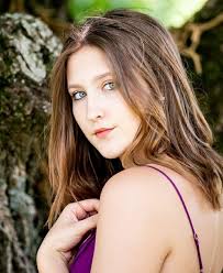 A Black and White kind of day! Photographer: @brandonjacksonphoto  Agency:@tribetalent #teenmodel #tribetalentmgmt #actress #model #outdoors  #photoshoot #pontytail #sweaterweather #blackandwhitephoto #dimples