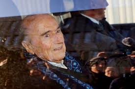 Soccer-Ex-FIFA boss Blatter and France great Platini to learn fate in  corruption case