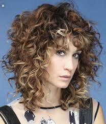 Pin de Sally Gooding em Hairstyles