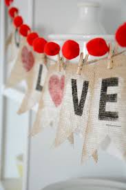 Holiday banners like this diy burlap valentine banner always look great hanging from a mantel. Valentine S Day Banner The Idea Room