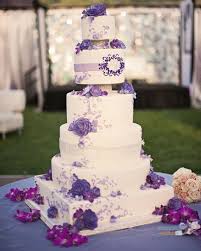 Wedding Cake With Purple Accents And Little Crystal Bling Would Be Prettier If It Wer Purple Wedding Cakes Romantic Wedding Cake Purple Wedding Cake