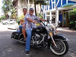 ハワイでハーレーレンタルした時 ノーヘルはセーフだけど メガネかサングラス掛けなきゃアウト バイク海苔のチラシの裏 https www2 bikechannel info article 107055 html moped vehicles