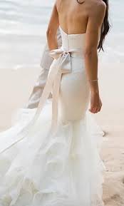 Vera Wang Lillian 3 300 Size 6 Used Twice Wedding Dresses Trendy Wedding Dresses Wedding Dresses Wedding Dresses Vera Wang