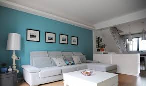 Wohnzimmer Farblich Gestalten 71 Wohnideen Mit Der Farbe Blau Minimalistische Wohnzimmer Wohnzimmer Farblich Gestalten Silber Wohnzimmer