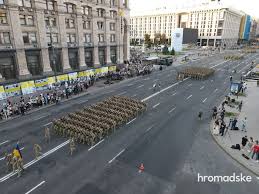24 серпня, в день незалежності україни, після закінчення військового параду на хрещатику в києві пройде річковий парад на дніпрі. 4dblhkuix90o M