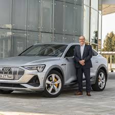 Be sure to take a look at what currently have to offer, and be sure to contact us with any questions. Der Neue Audi E Tron Sportback Eine Wuchtbrumme Wird Elegant Auto